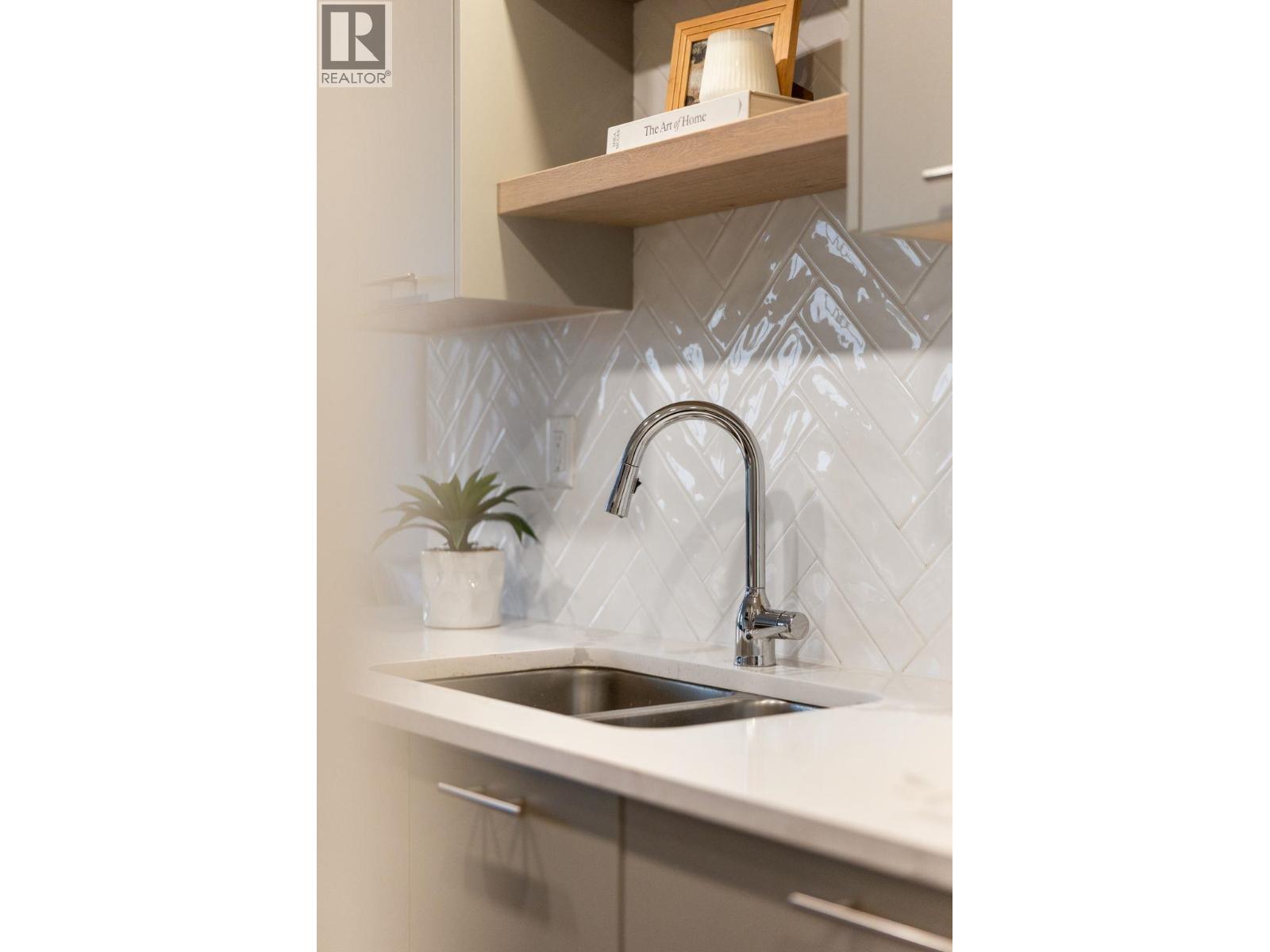 905 110 W 4th Street, North Vancouver, British Columbia  V7M 3H3 - Photo 11 - R3085537