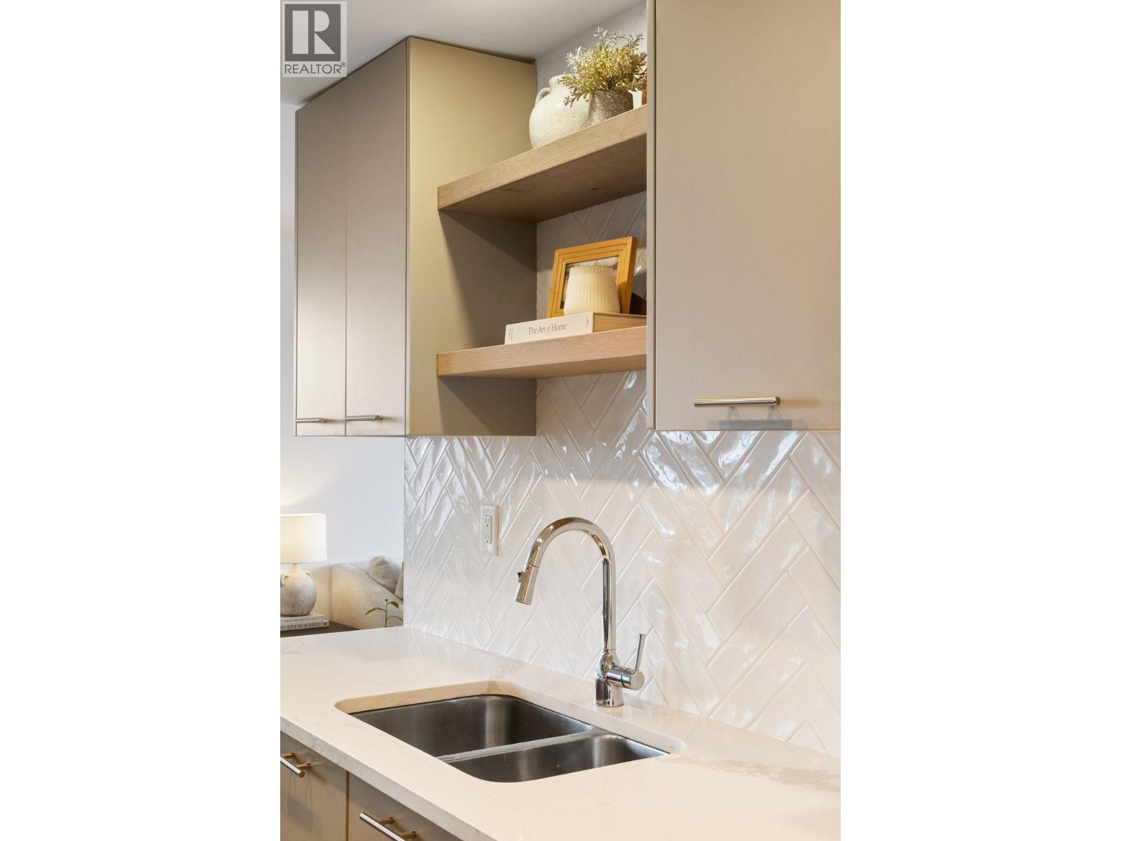 905 110 W 4th Street, North Vancouver, British Columbia  V7M 3H3 - Photo 19 - R3085537