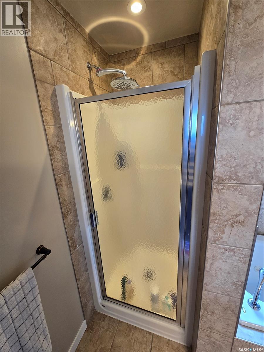 721 Barber Crescent, Weyburn, Saskatchewan  S4H 0B9 - Photo 35 - SK028034