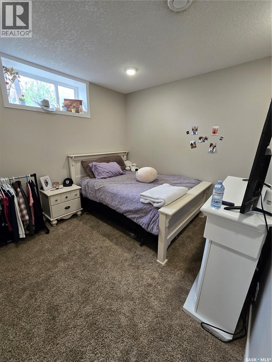 721 Barber Crescent, Weyburn, Saskatchewan  S4H 0B9 - Photo 40 - SK028034
