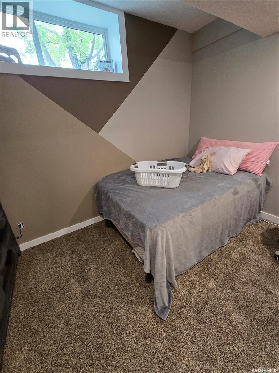 721 Barber Crescent, Weyburn, Saskatchewan  S4H 0B9 - Photo 42 - SK028034