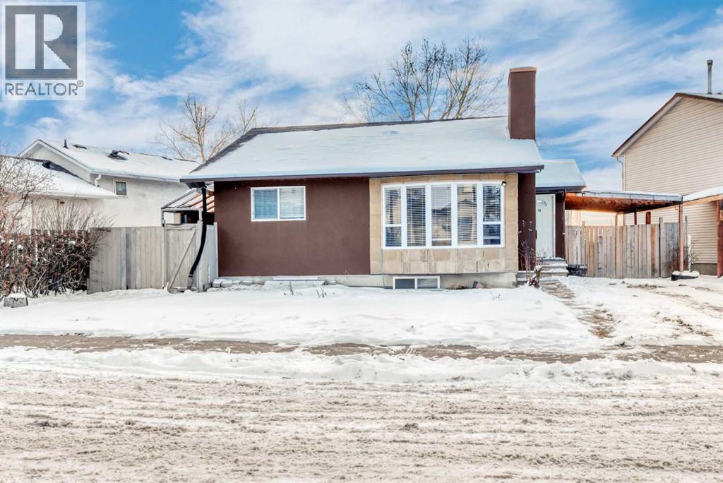 19 Castlepark Way NE, Calgary, Alberta