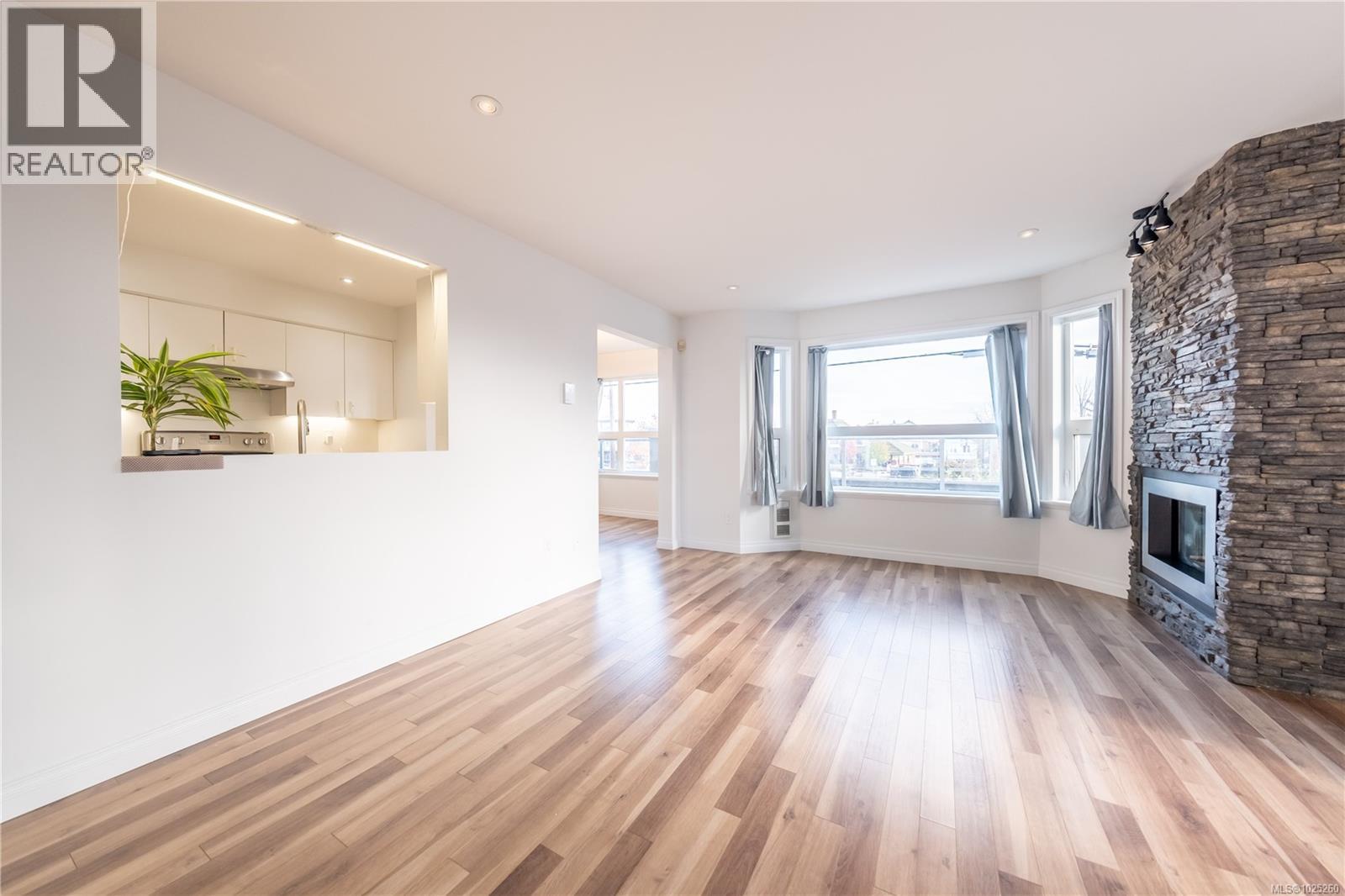 201 327 Prideaux St, Nanaimo, British Columbia  V9R 2N4 - Photo 13 - 1025260