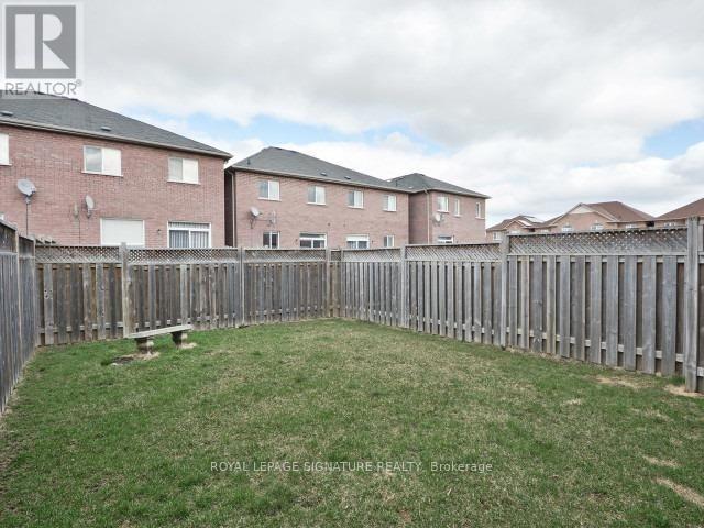 67 Breton Avenue, Mississauga, Ontario  L4Z 4K2 - Photo 16 - W12763324