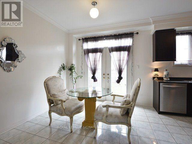 67 Breton Avenue, Mississauga, Ontario  L4Z 4K2 - Photo 9 - W12763324