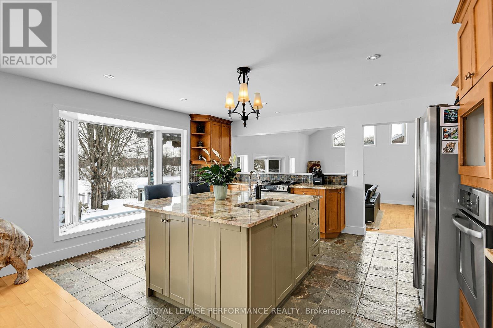 6099 James Bell Drive, Ottawa, Ontario  K4M 1B3 - Photo 10 - X12582654