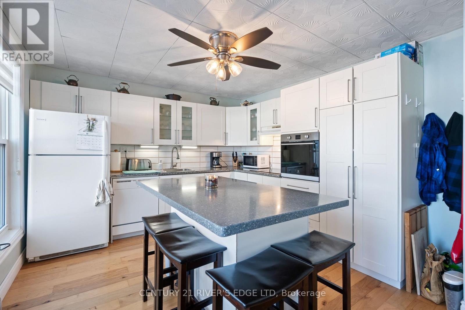 70 Kerry Point Road, Leeds And The Thousand Islands, Ontario  K0E 1R0 - Photo 14 - X12764204