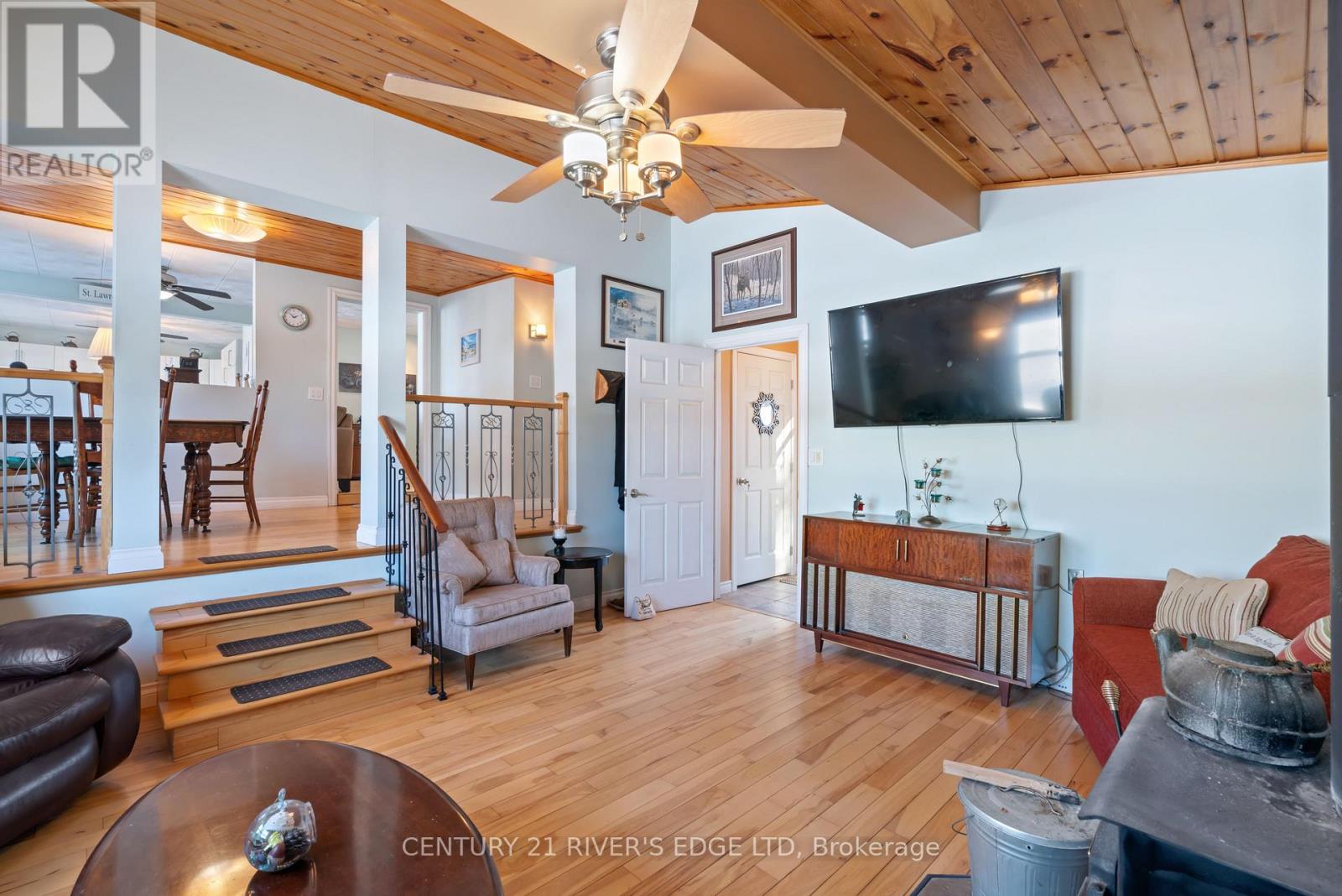 70 Kerry Point Road, Leeds And The Thousand Islands, Ontario  K0E 1R0 - Photo 8 - X12764204