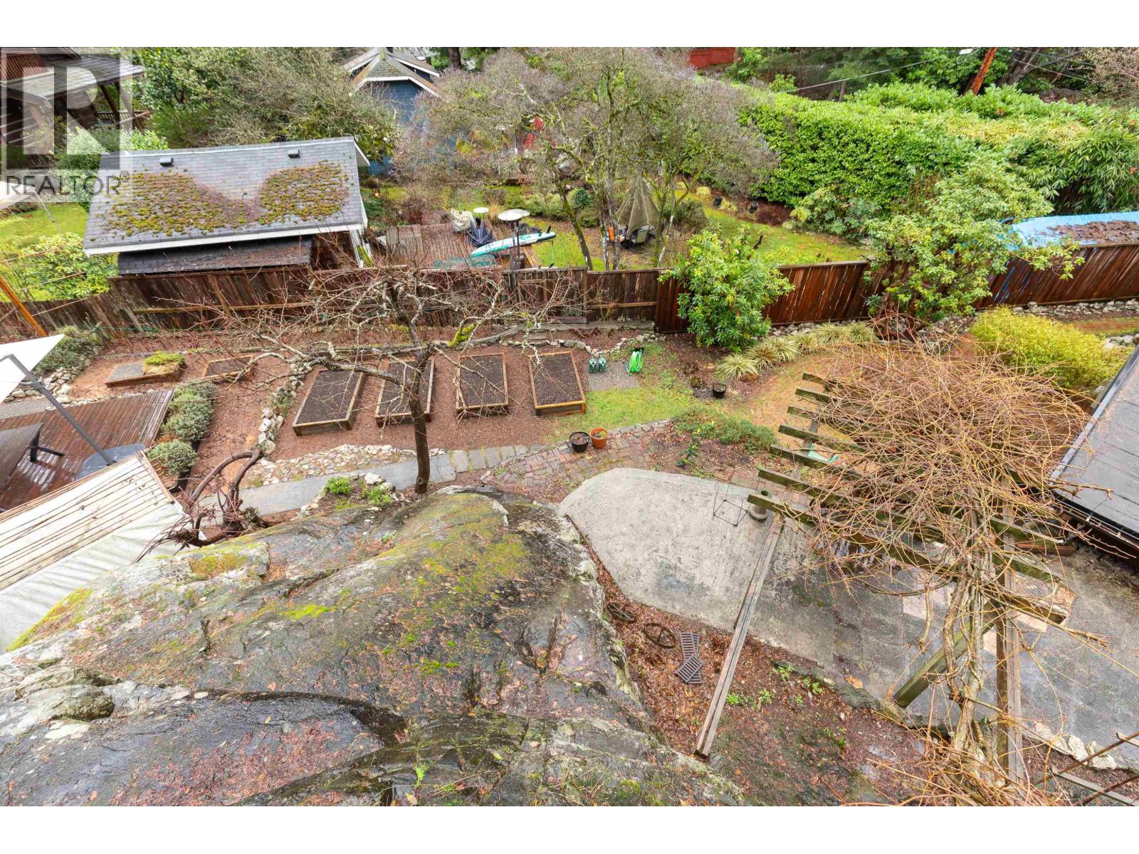 5817 Eagle Island, West Vancouver, British Columbia  V7W 1V6 - Photo 30 - R3087198