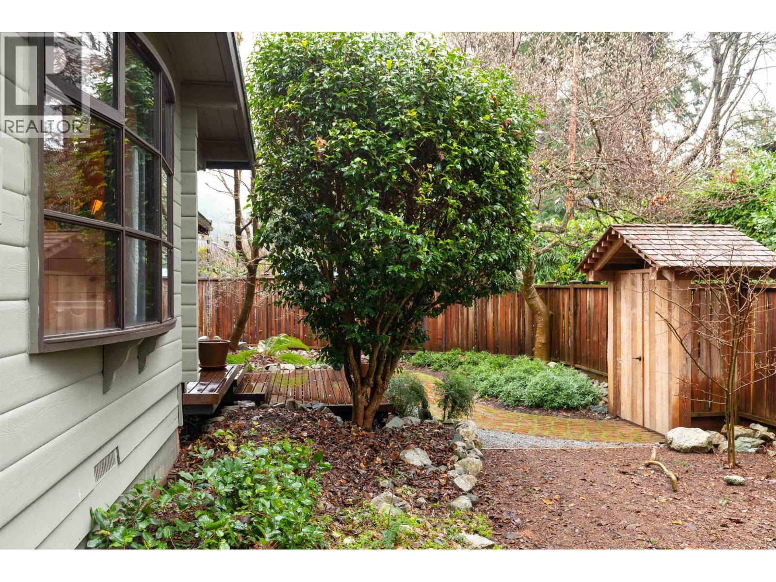 5817 Eagle Island, West Vancouver, British Columbia  V7W 1V6 - Photo 32 - R3087198