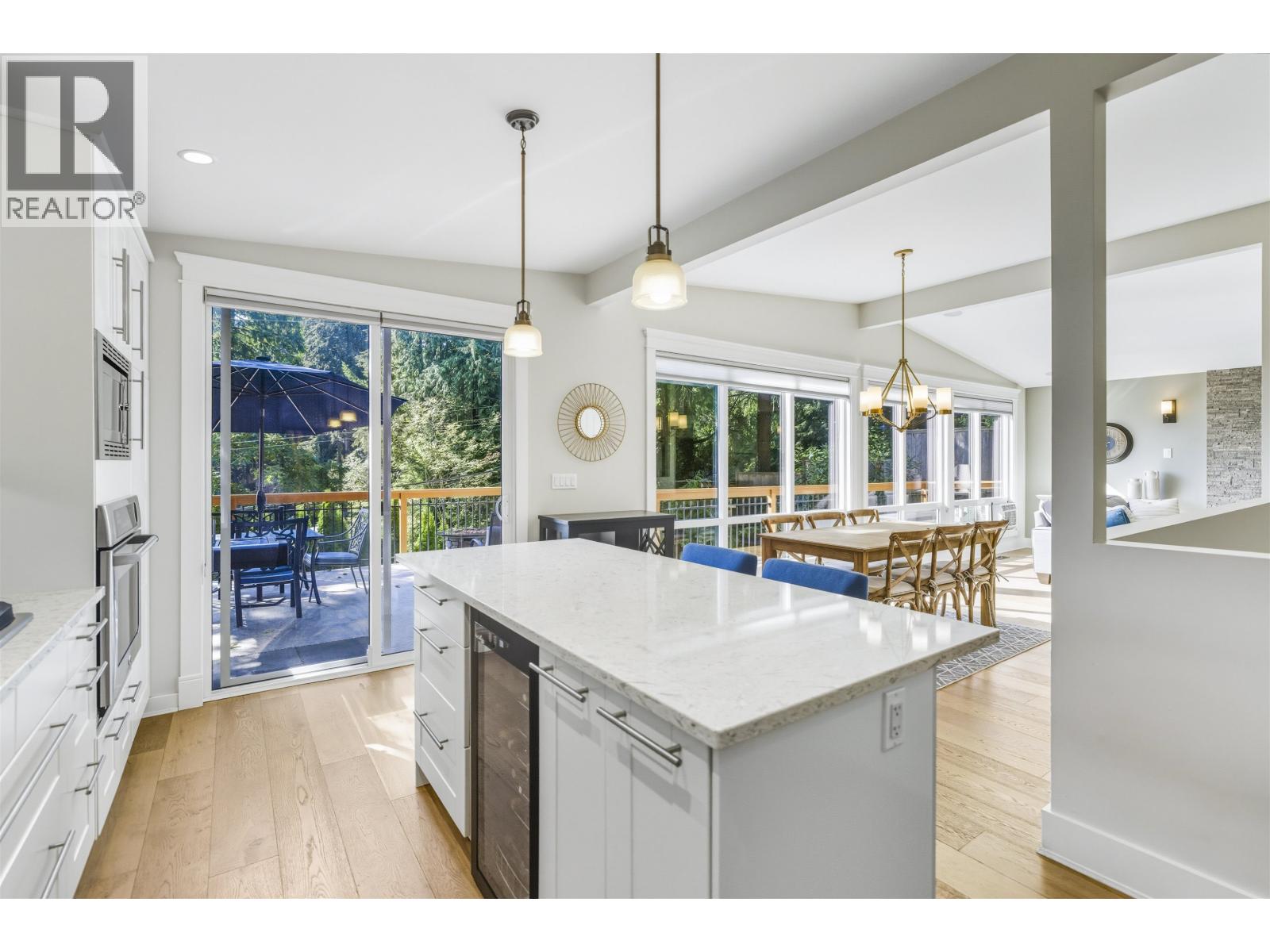 884 Wellington Drive, North Vancouver, British Columbia  V7K 1K7 - Photo 12 - R3087218