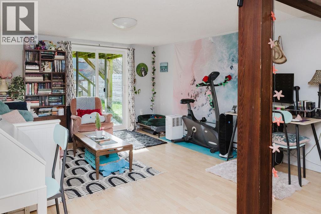 723 Tricklebrook Way, Gibsons, British Columbia  V0N 1V9 - Photo 30 - R3087219