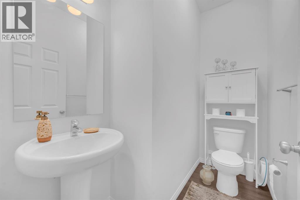 533 Savanna Boulevard Ne, Calgary, Alberta  T3J 0X2 - Photo 9 - A2268216