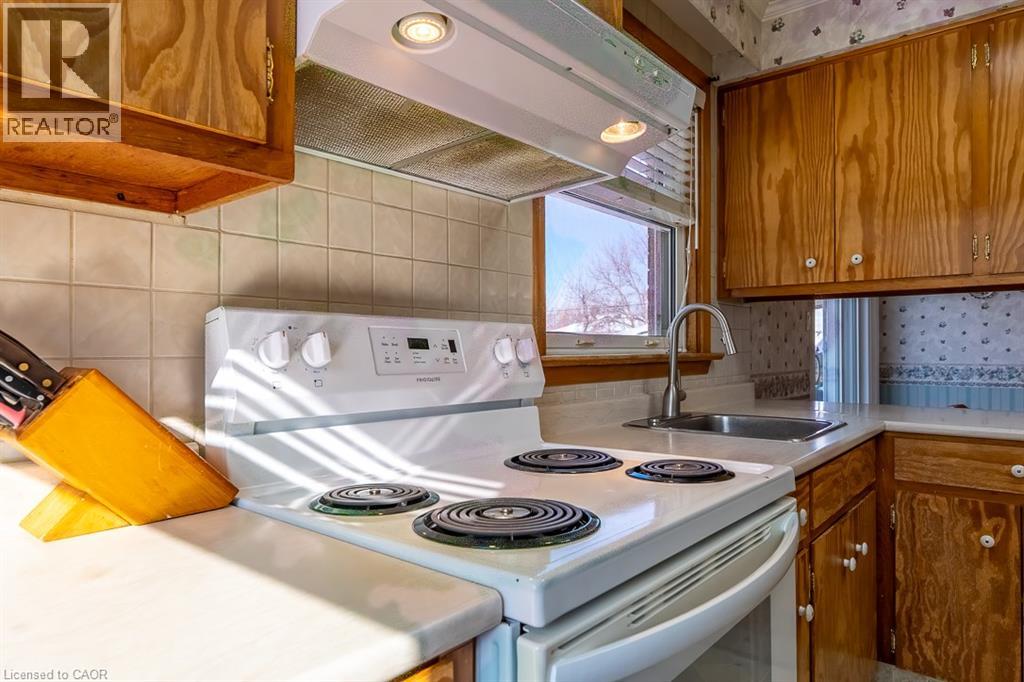 381 Walton Street, Oakville, Ontario  L6K 1R7 - Photo 16 - 40801976