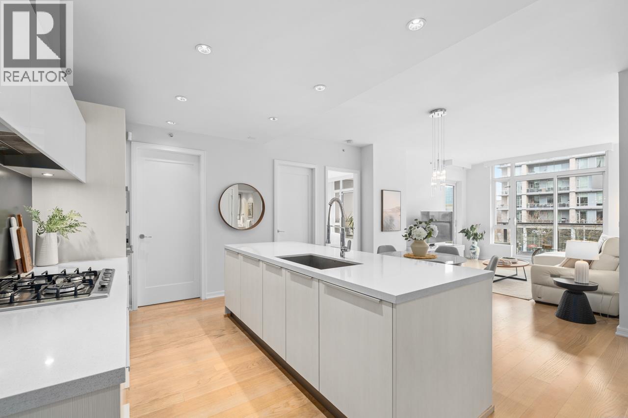 302 1625 Manitoba Street, Vancouver, British Columbia  V5Y 0B8 - Photo 1 - R3087112