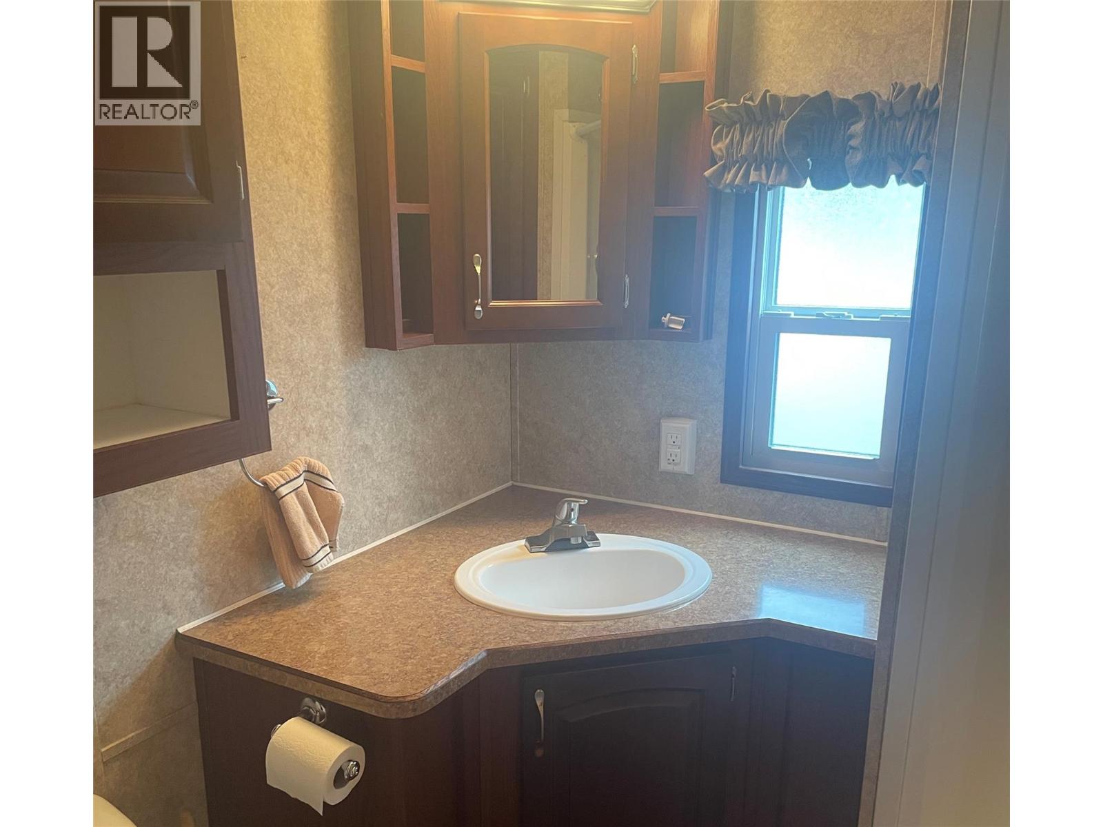 2633 Squilax Anglemont Road Unit# 19, Lee Creek, British Columbia  V0E 1M4 - Photo 35 - 10350932