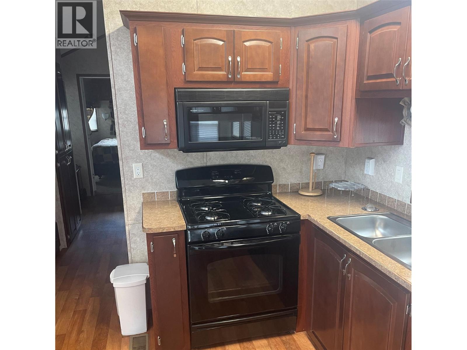 2633 Squilax Anglemont Road Unit# 19, Lee Creek, British Columbia  V0E 1M4 - Photo 22 - 10350932