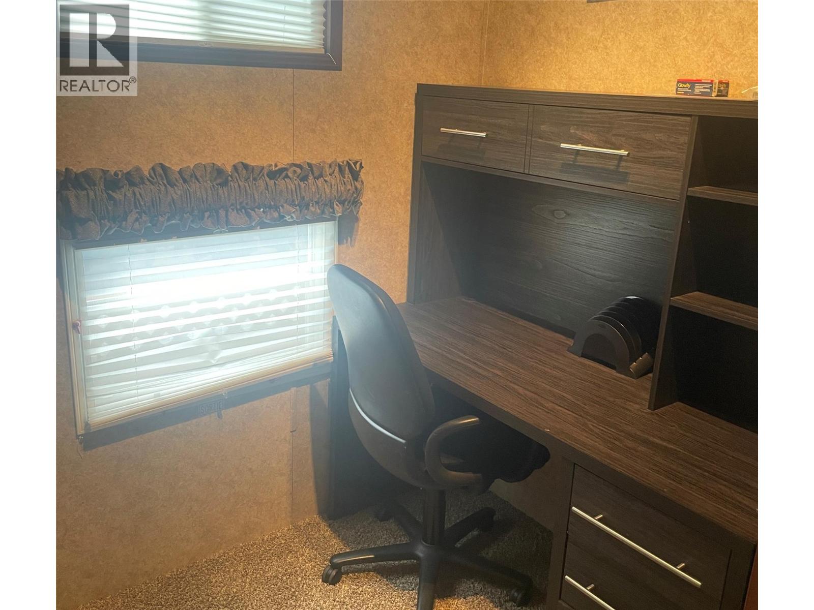 2633 Squilax Anglemont Road Unit# 19, Lee Creek, British Columbia  V0E 1M4 - Photo 27 - 10350932