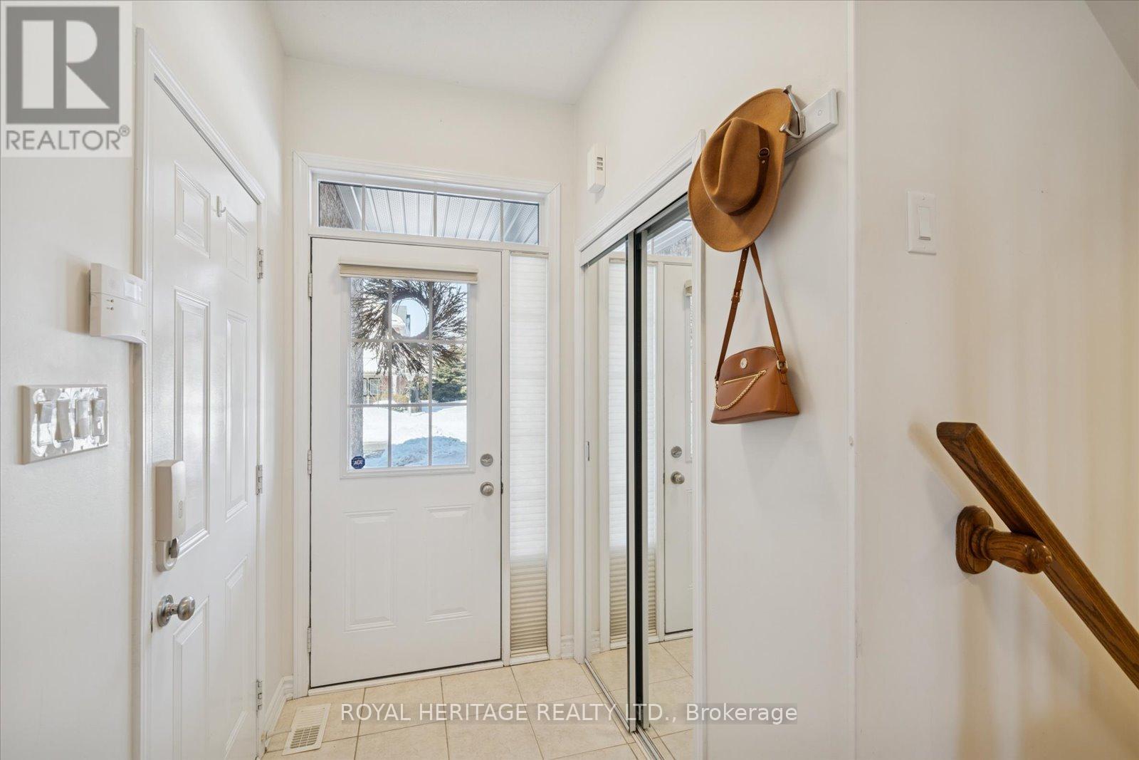 155 Miltrose Crescent, Whitchurch-Stouffville, Ontario  L4A 0R3 - Photo 4 - N12764206