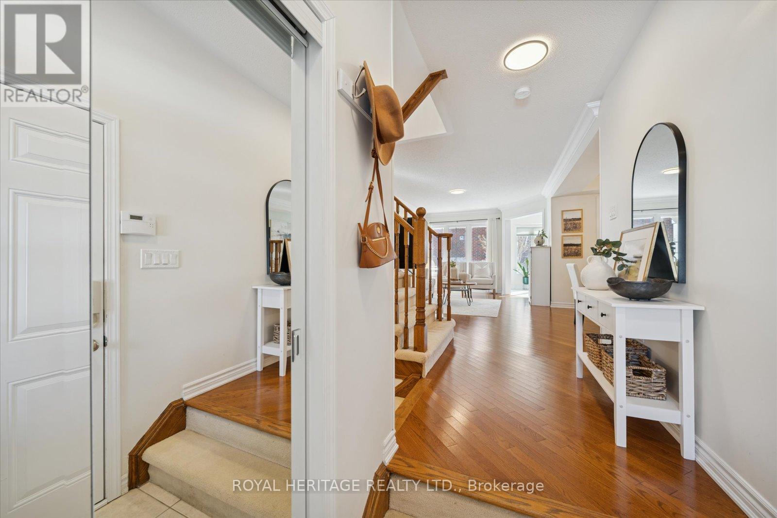 155 Miltrose Crescent, Whitchurch-Stouffville, Ontario  L4A 0R3 - Photo 5 - N12764206