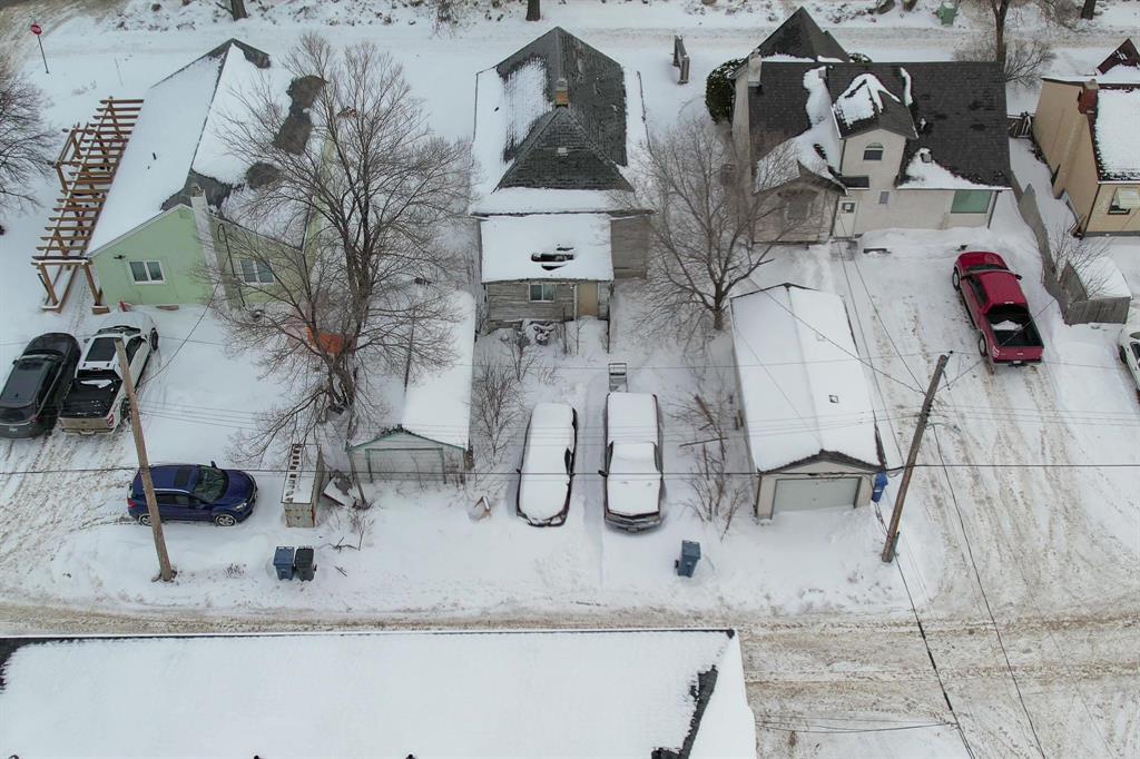64 St Anne's Road, Winnipeg, Manitoba  R2M 2Y5 - Photo 3 - 202602176