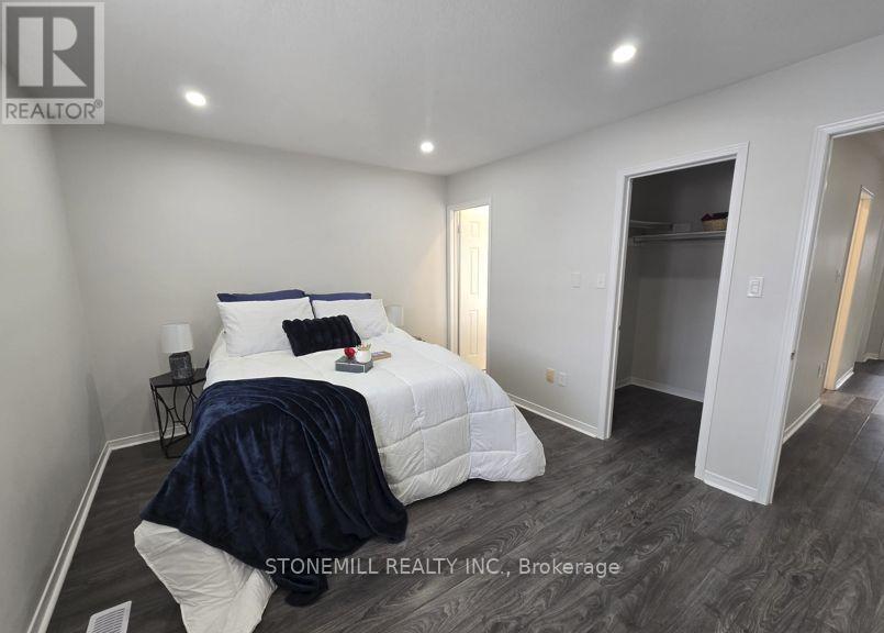 6798 Bansbridge Crescent, Mississauga, Ontario  L5N 6T3 - Photo 9 - W12764202