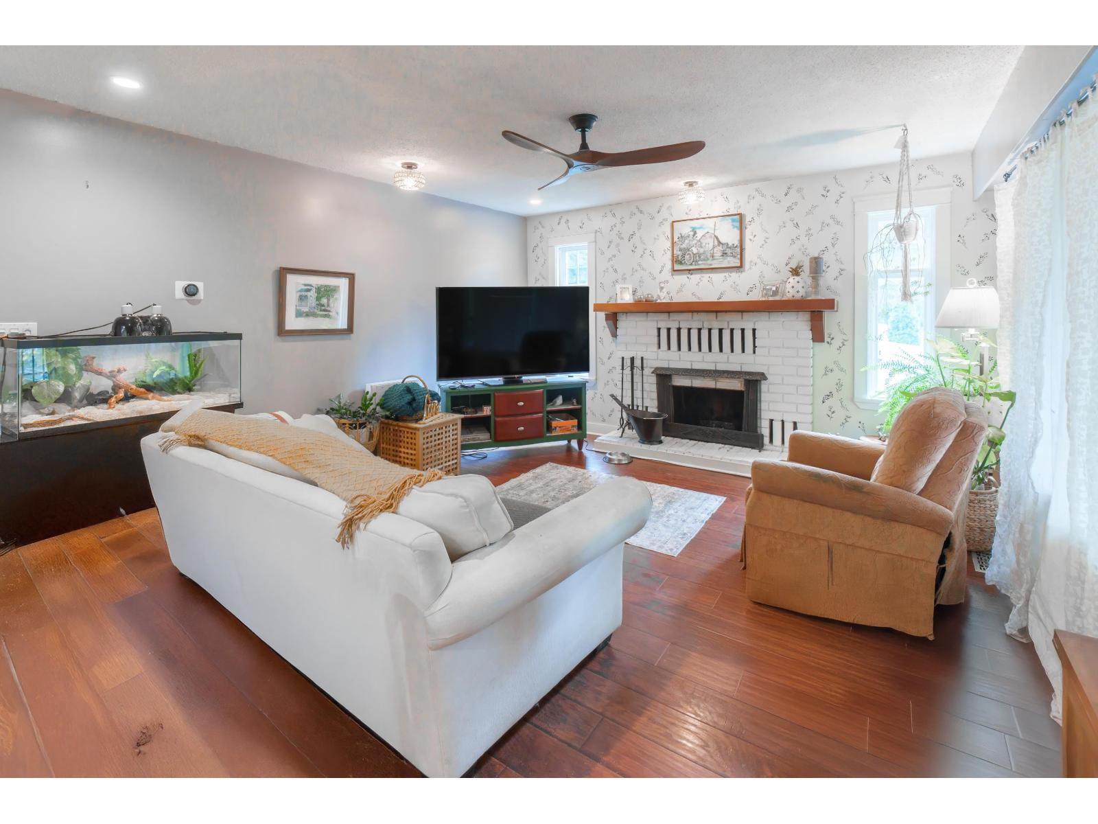 8630 Foote Street, Mission, British Columbia  V4S 1H4 - Photo 8 - R3087229