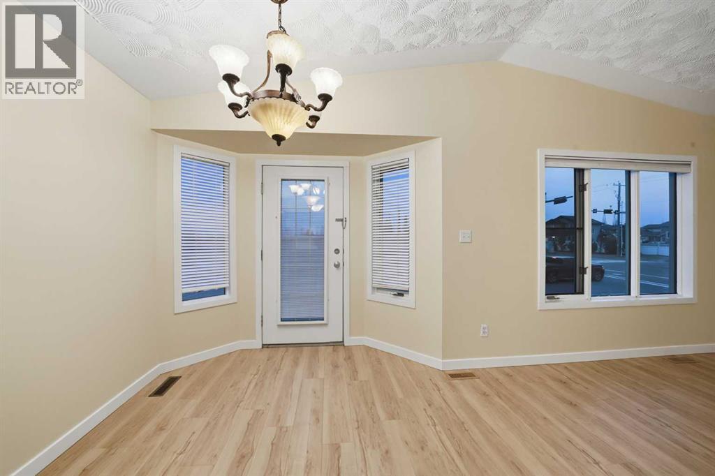 4706 43 Street, Sylvan Lake, Alberta  T4S 1M3 - Photo 6 - A2267826