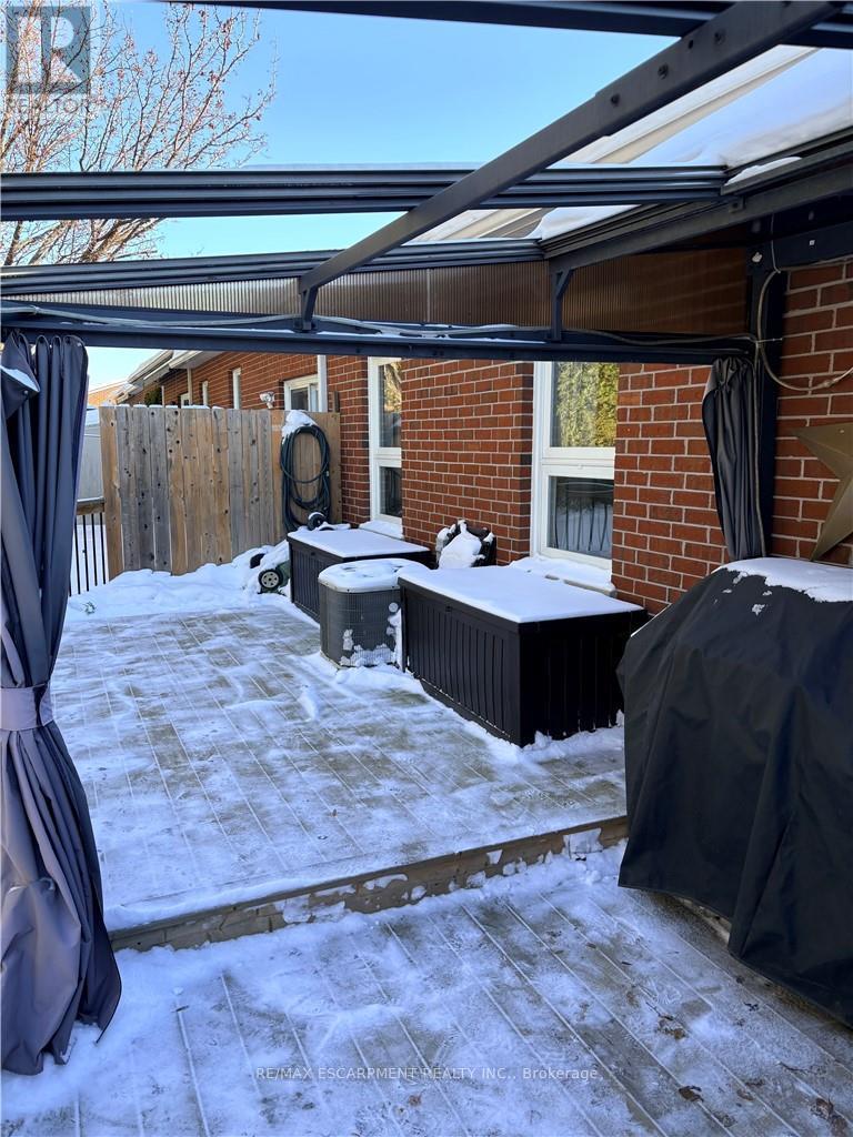 36 Bishop Sherlock Lane, Hamilton, Ontario  L9B 2S5 - Photo 16 - X12764222