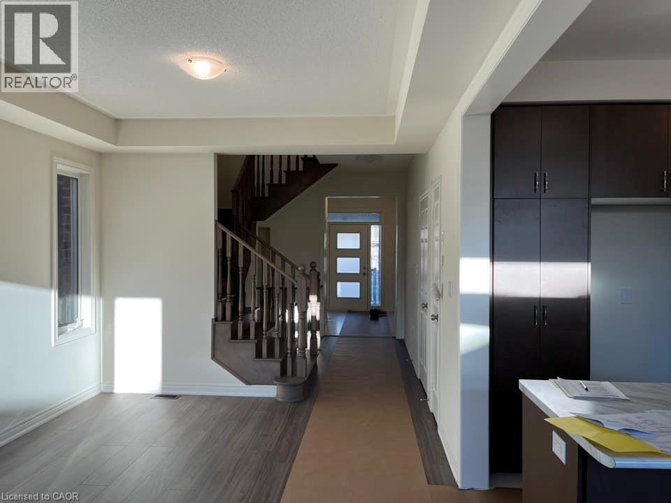 300 Skinner Road Unit# Upper, Hamilton, Ontario  L8B 1X2 - Photo 4 - 40803214