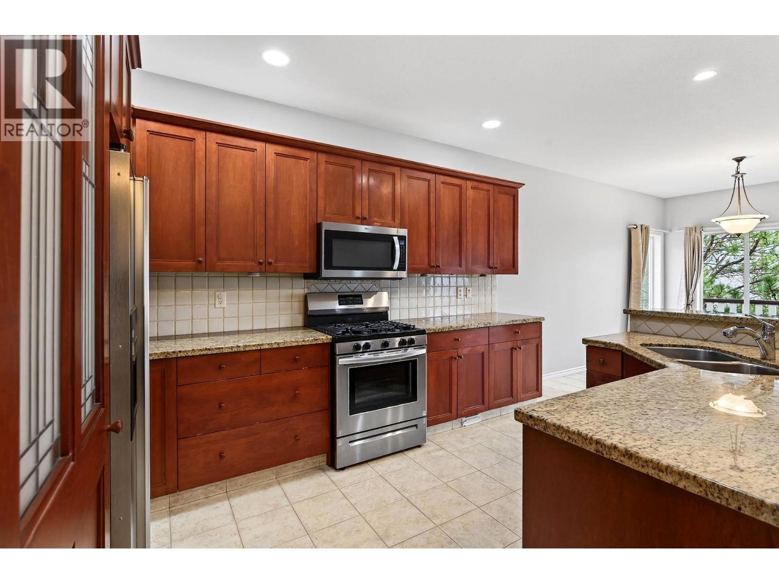 226 Sagewood Drive, Kamloops, British Columbia  V2H 1R2 - Photo 14 - 10374895