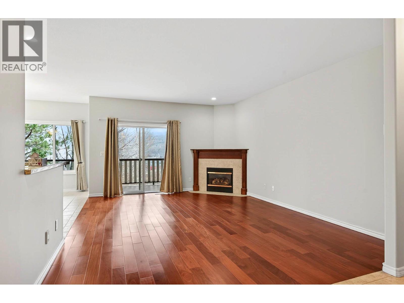 226 Sagewood Drive, Kamloops, British Columbia  V2H 1R2 - Photo 4 - 10374895