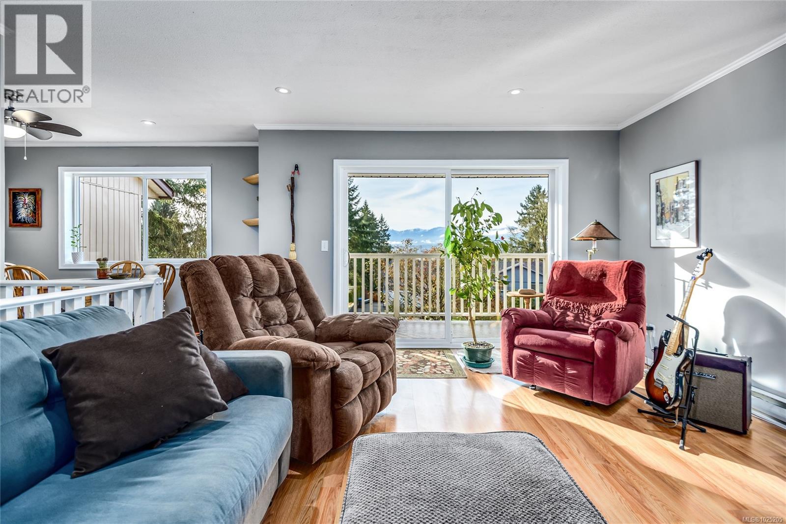 A 260 Panorama Pl, Courtenay, British Columbia  V9N 5S4 - Photo 2 - 1025205