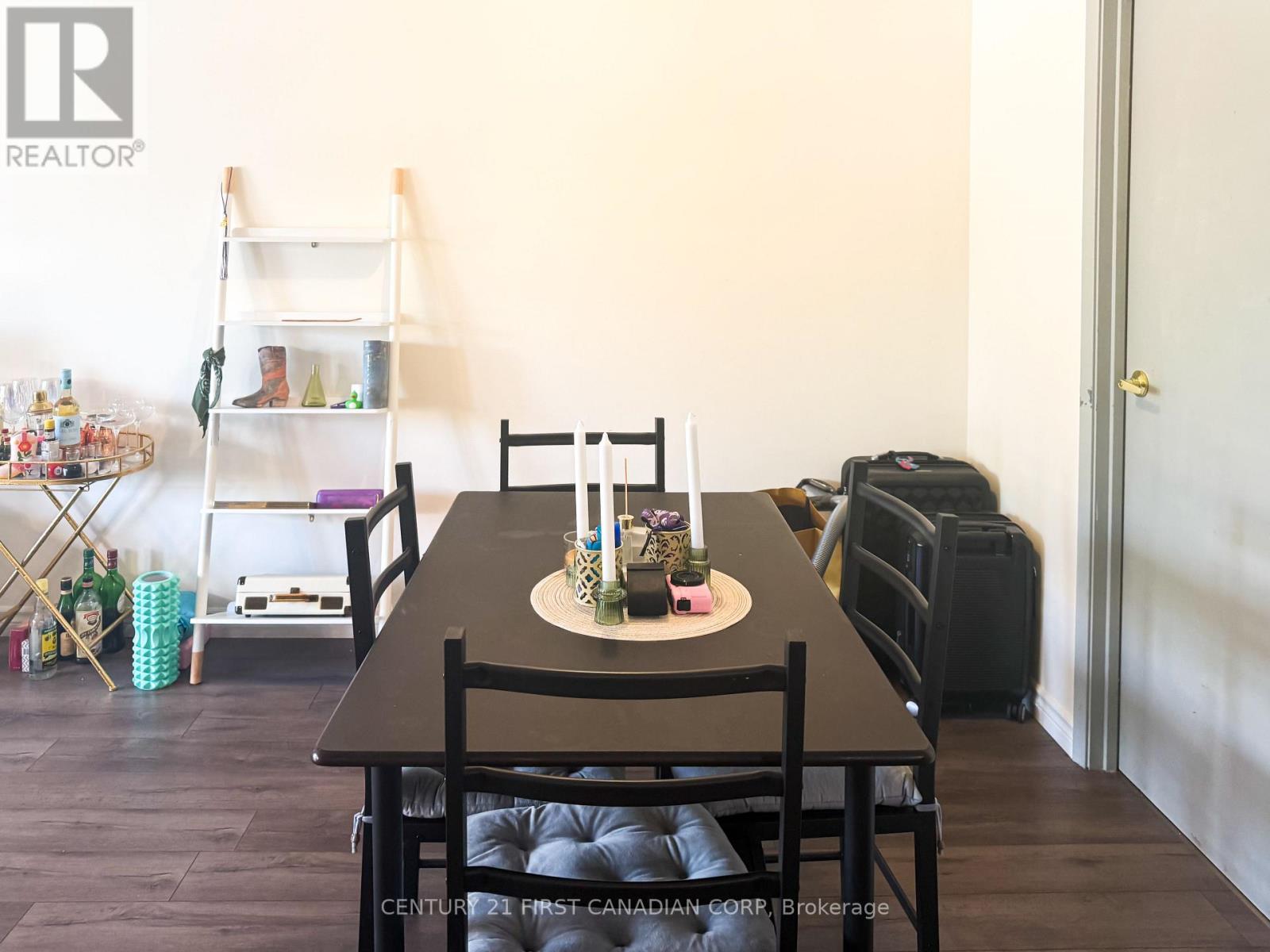 215 - 15 Jacksway Crescent, London North, Ontario  N5X 3T8 - Photo 9 - X12764292