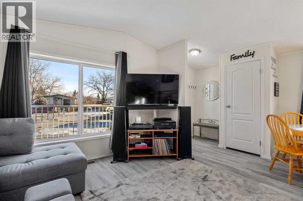 220 Big Hill Place Se, Airdrie, Alberta  T4A 1R6 - Photo 8 - A2281061