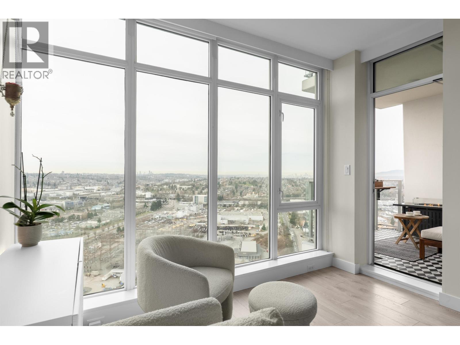 Listing Picture 17 of 37 : 2603 1788 GILMORE AVENUE, Burnaby / 本拿比 - 魯藝地產 Yvonne Lu Group - MLS Medallion Club Member