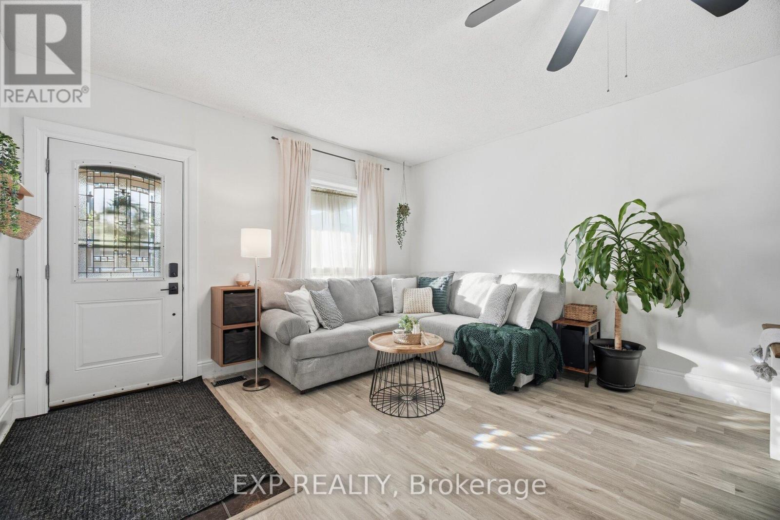 253 Murray Street, Brantford, Ontario  N3S 5S4 - Photo 5 - X12752544