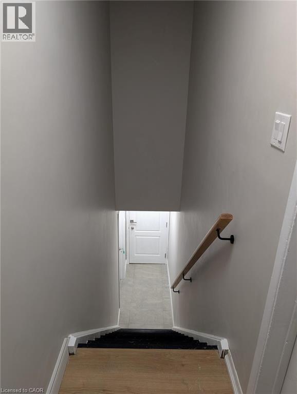 2034 Waycross Crescent Unit# 2, Mississauga, Ontario  L5K 1H9 - Photo 4 - 40802806