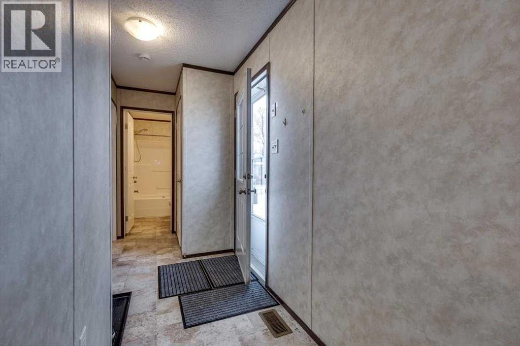 4512 47 Street, Alix, Alberta  T0C 0B0 - Photo 7 - A2273958