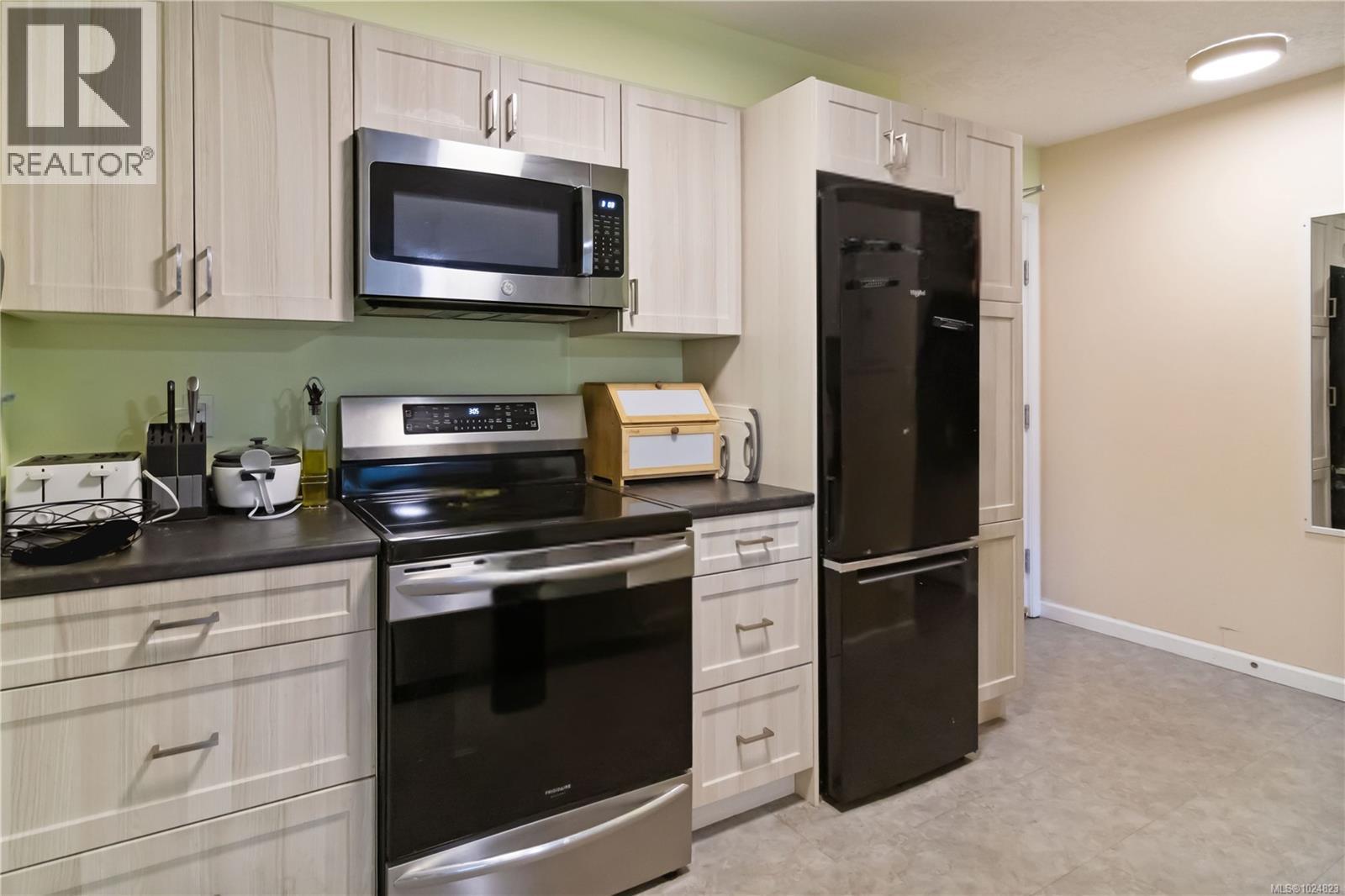 208 383 Wale Rd, Colwood, British Columbia  V9B 2P9 - Photo 12 - 1024823