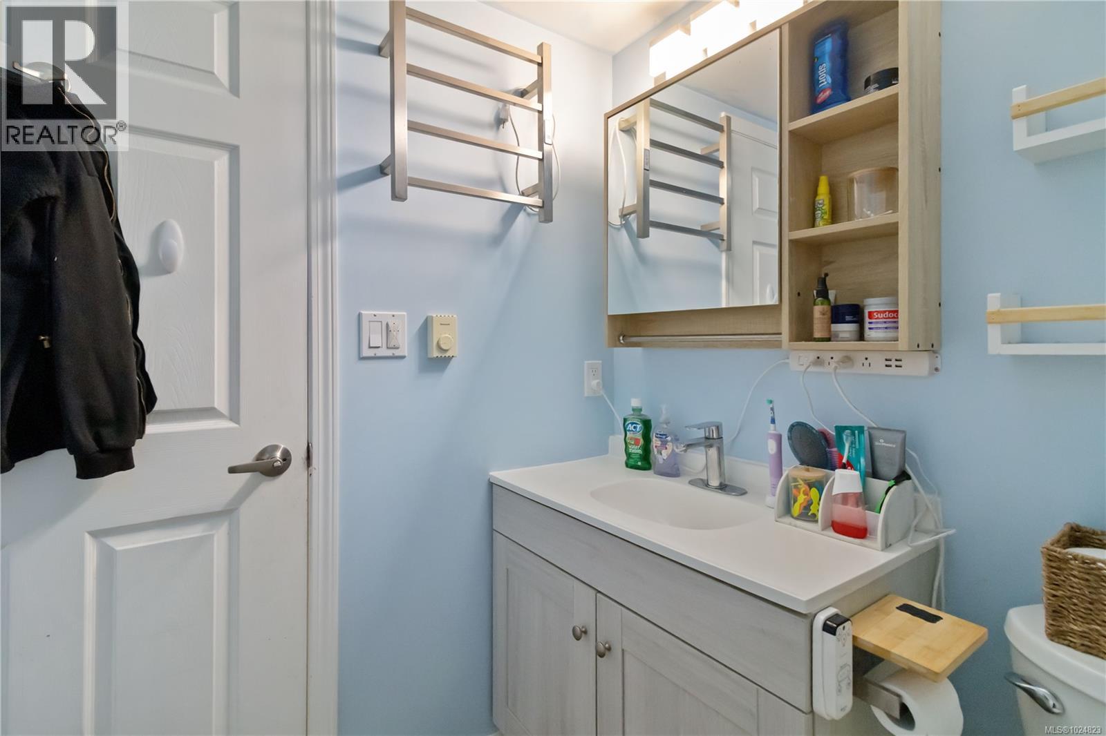 208 383 Wale Rd, Colwood, British Columbia  V9B 2P9 - Photo 16 - 1024823