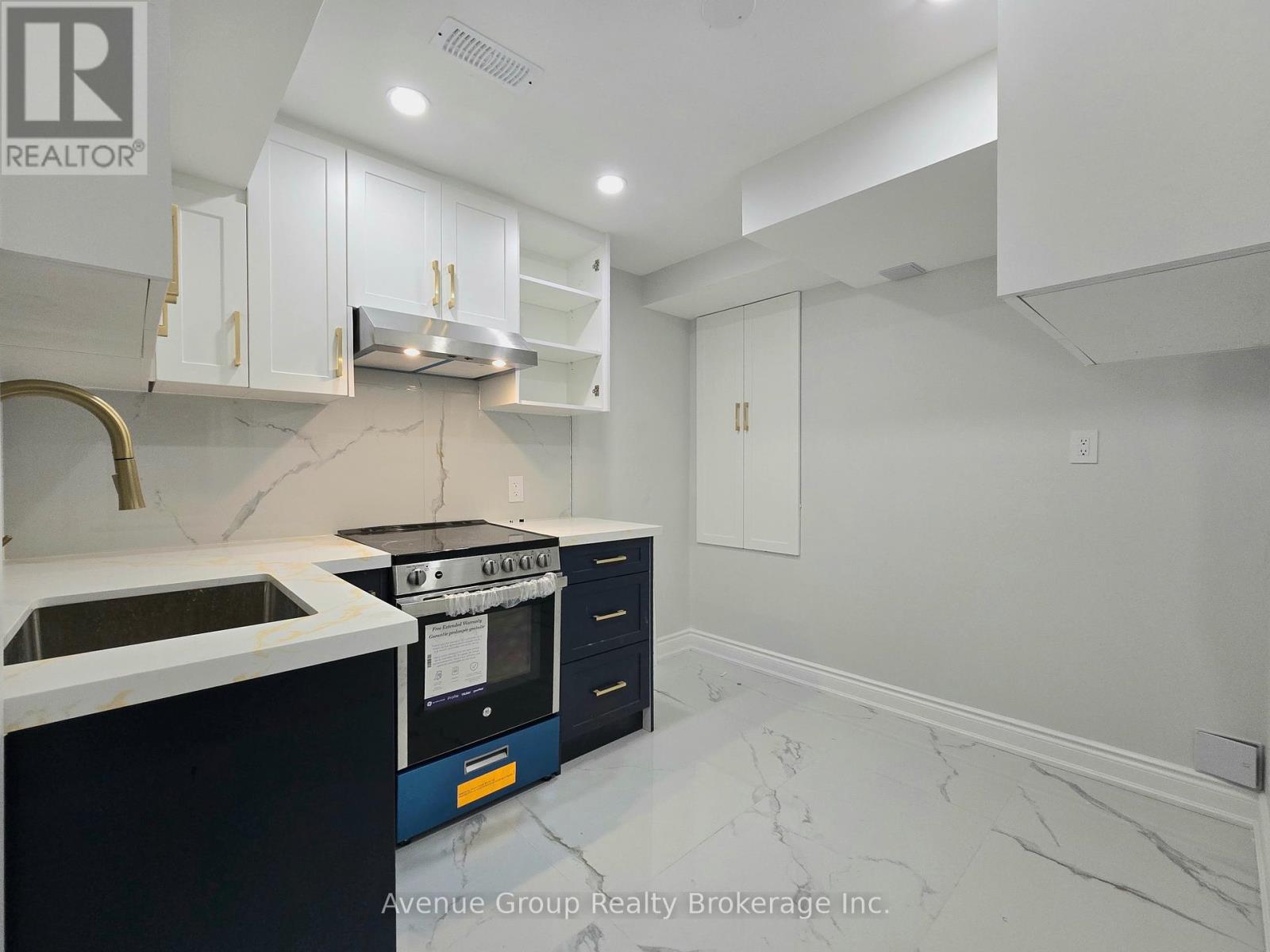 Lower - 38 Vipond Road, Whitby, Ontario  L1M 2P2 - Photo 14 - E12764260