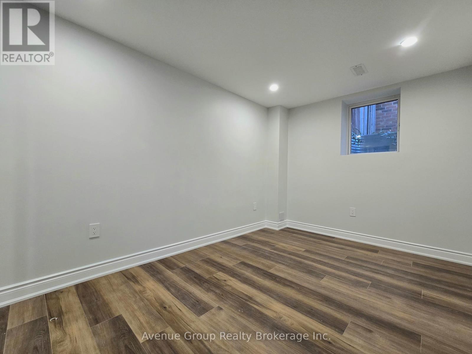 Lower - 38 Vipond Road, Whitby, Ontario  L1M 2P2 - Photo 5 - E12764260