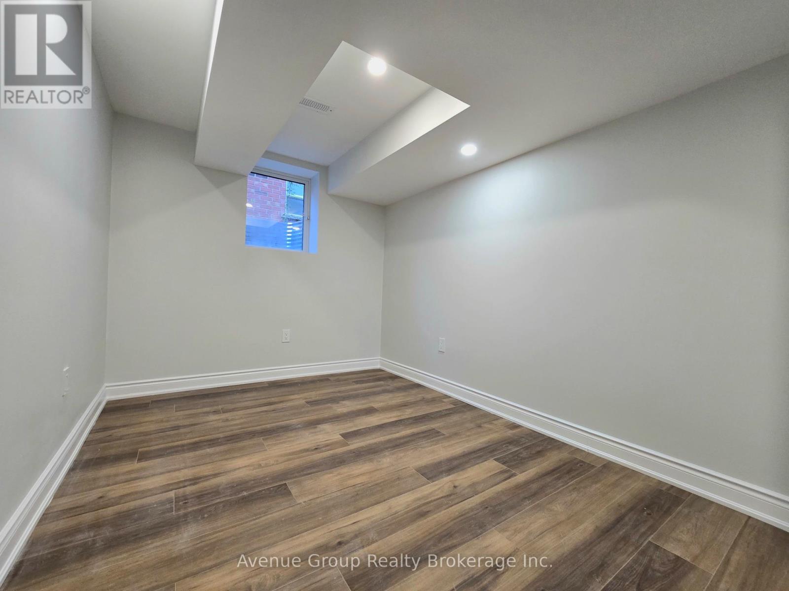 Lower - 38 Vipond Road, Whitby, Ontario  L1M 2P2 - Photo 7 - E12764260