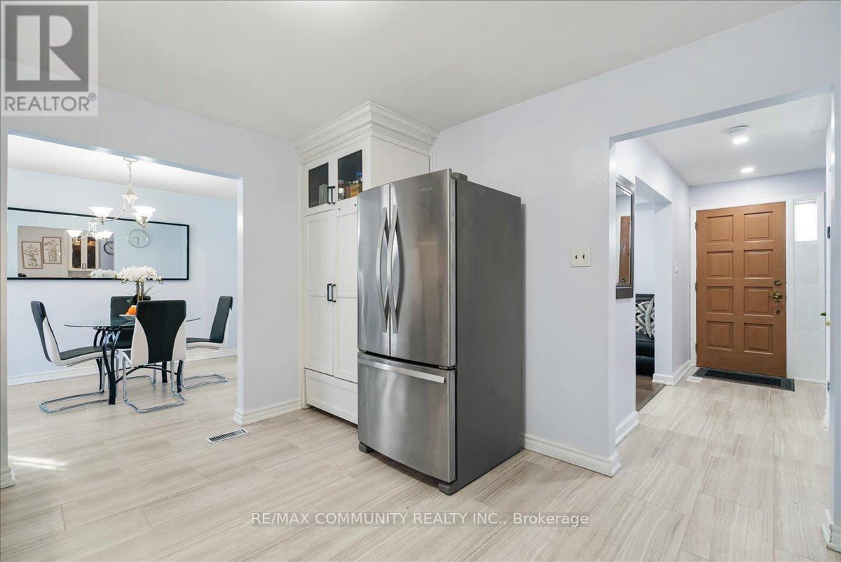 520 Elm Road N, Whitchurch-Stouffville, Ontario  L4A 1W8 - Photo 10 - N12764258