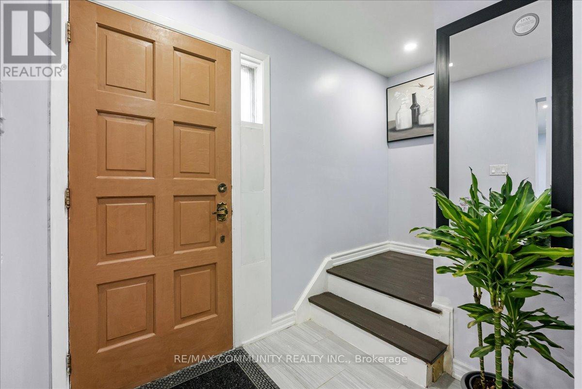 520 Elm Road N, Whitchurch-Stouffville, Ontario  L4A 1W8 - Photo 4 - N12764258