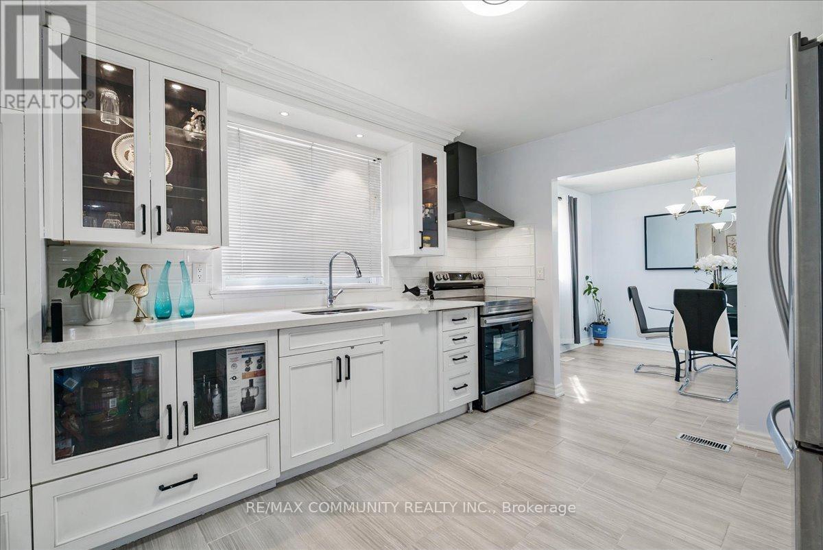 520 Elm Road N, Whitchurch-Stouffville, Ontario  L4A 1W8 - Photo 9 - N12764258