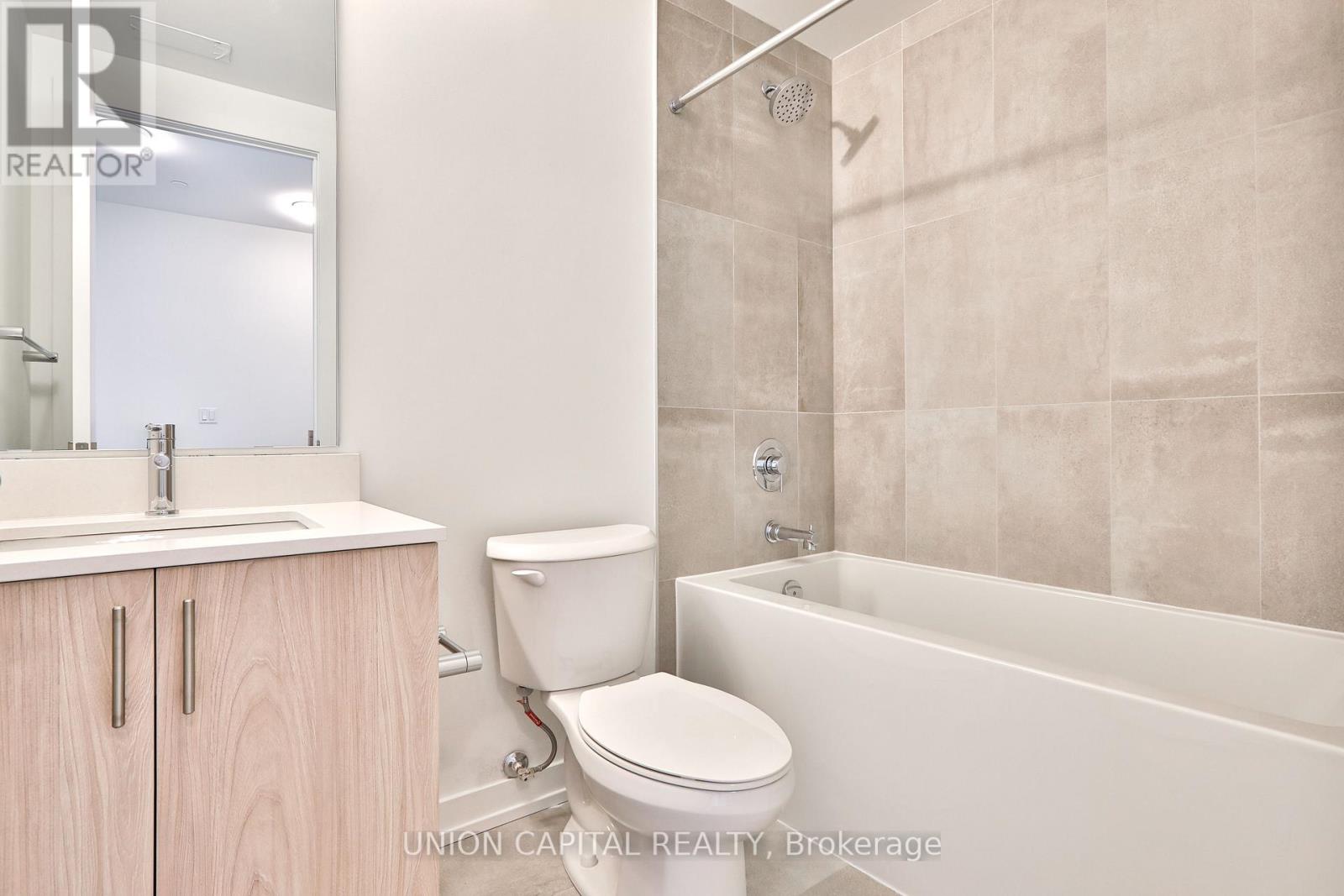 203 - 2 Red Squirrel Lane, Richmond Hill, Ontario  L4S 0P5 - Photo 5 - N12764290