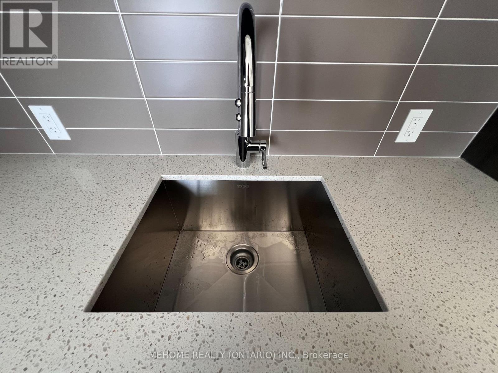 8020 Derry Road, Milton, Ontario  L9T 3L3 - Photo 18 - W12764242