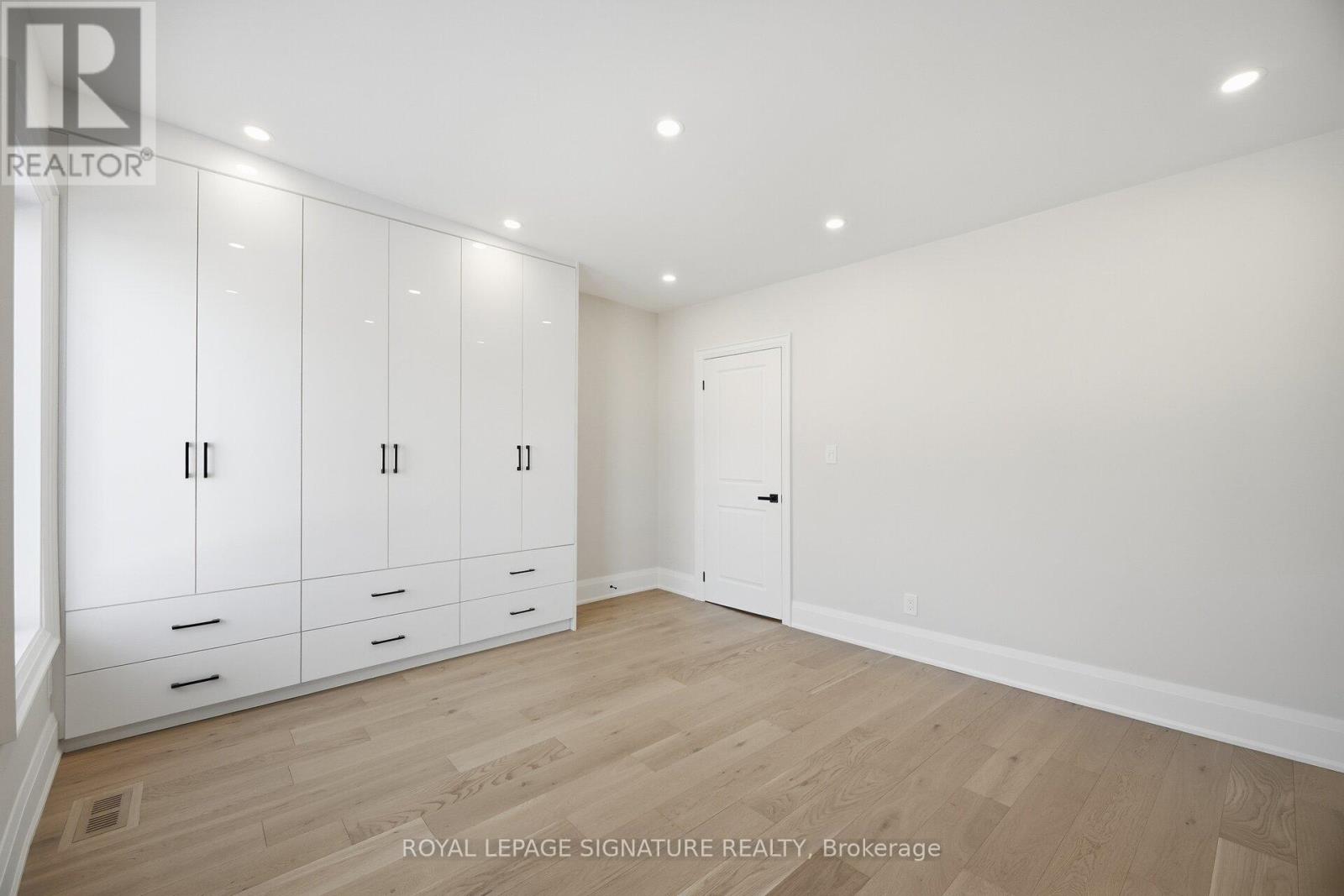 241 Maria Street, Toronto, Ontario  M6P 1W6 - Photo 15 - W12764272